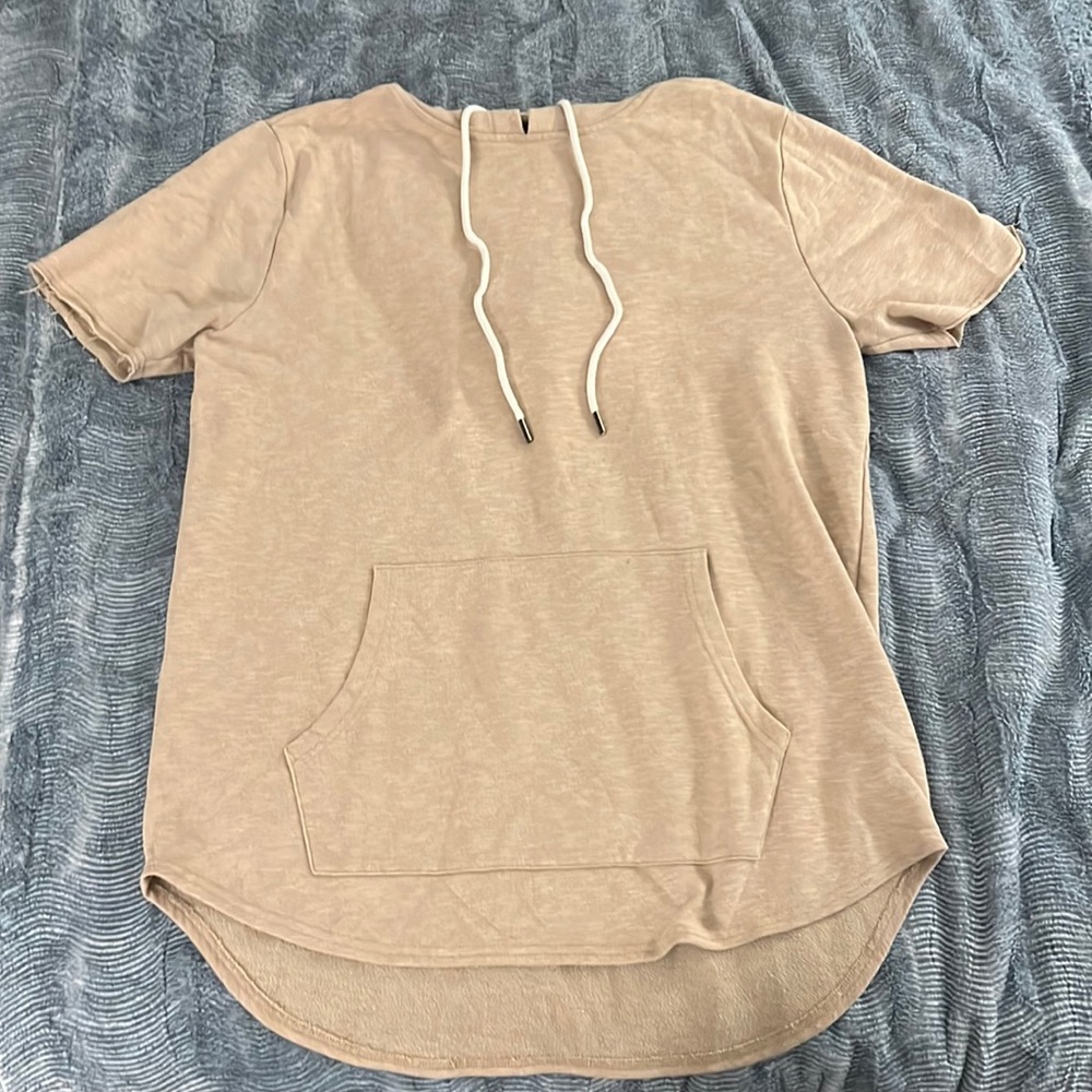 Elwood Hooded Tee
